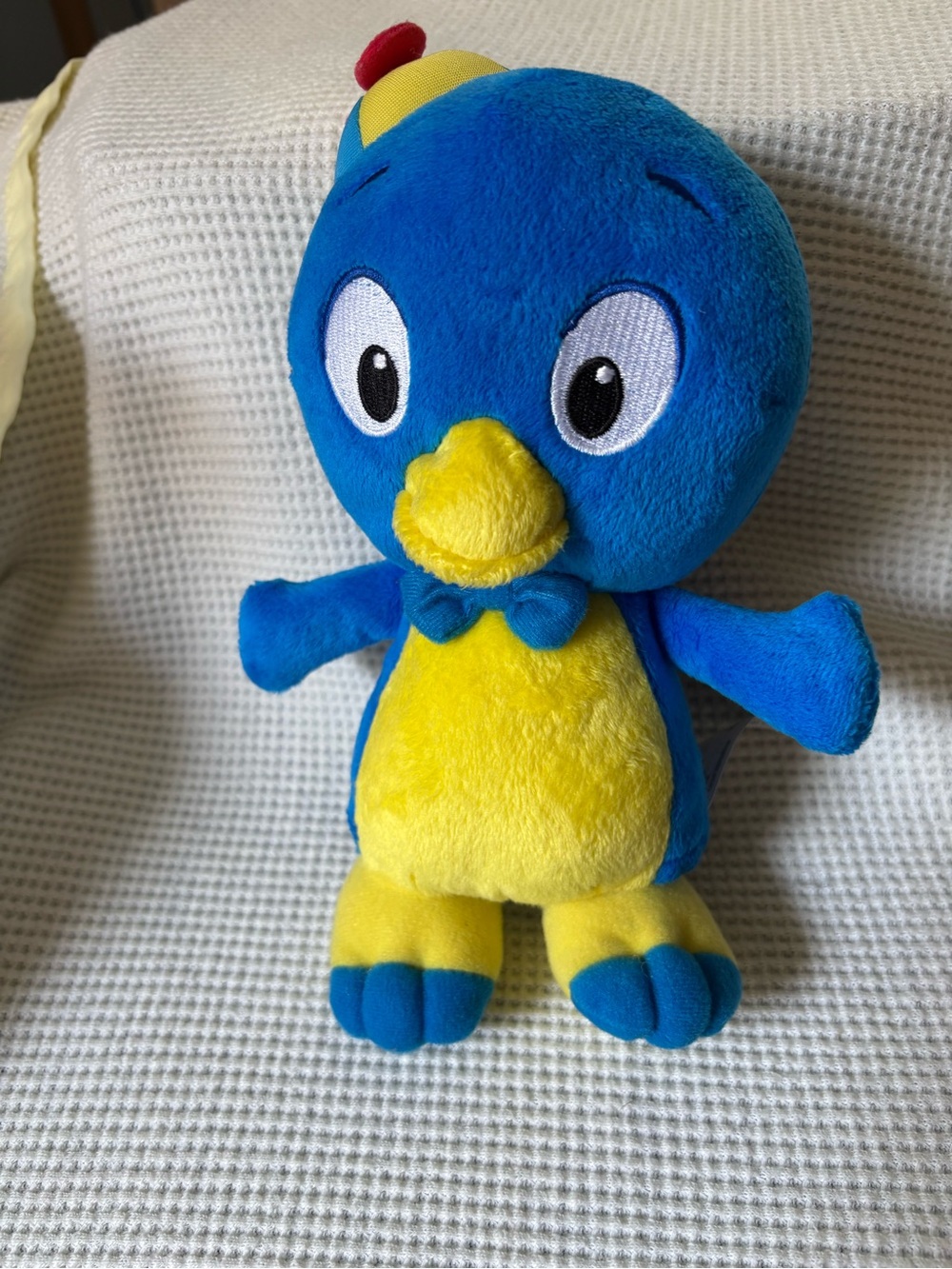 Nickelodeon Backyardigans Pablo Plush Stuffed Animal 2011  9”
Good condition